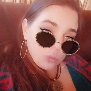 Meet your Posher, Sherry